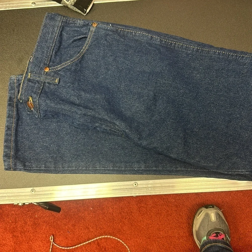 Wrangler Men’s Cowboy blue jeans size 34 x 30